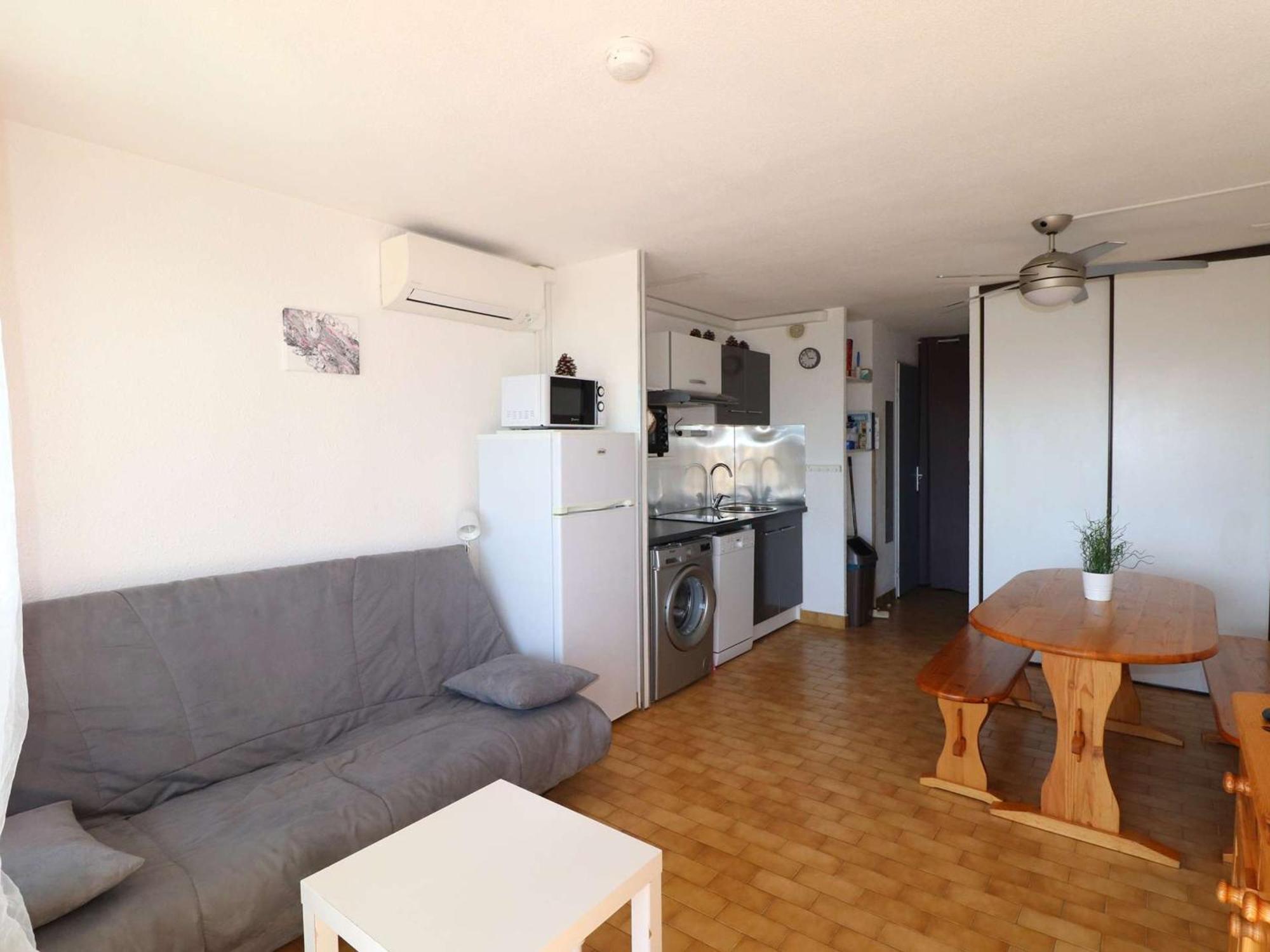 Studio Climatise Double Cabine Avec Piscine Et Parking A 650M De La Plage - Fr-1-307-140 Le Grau-du-Roi Bagian luar foto